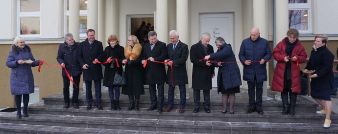 Plungėje plačiai duris atvėrė atnaujinta Vaikų biblioteka (atnaujinta)