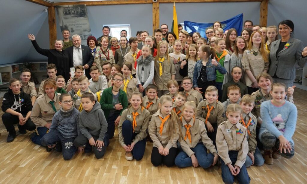 „Mauraa ne mauraa, plungiškee skautaa vara kiauraa“