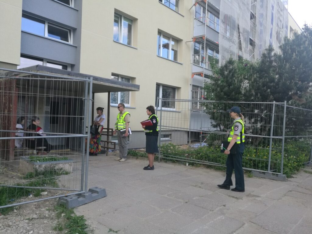 Pareigūnai surengė reidą po daugiabučių kiemus