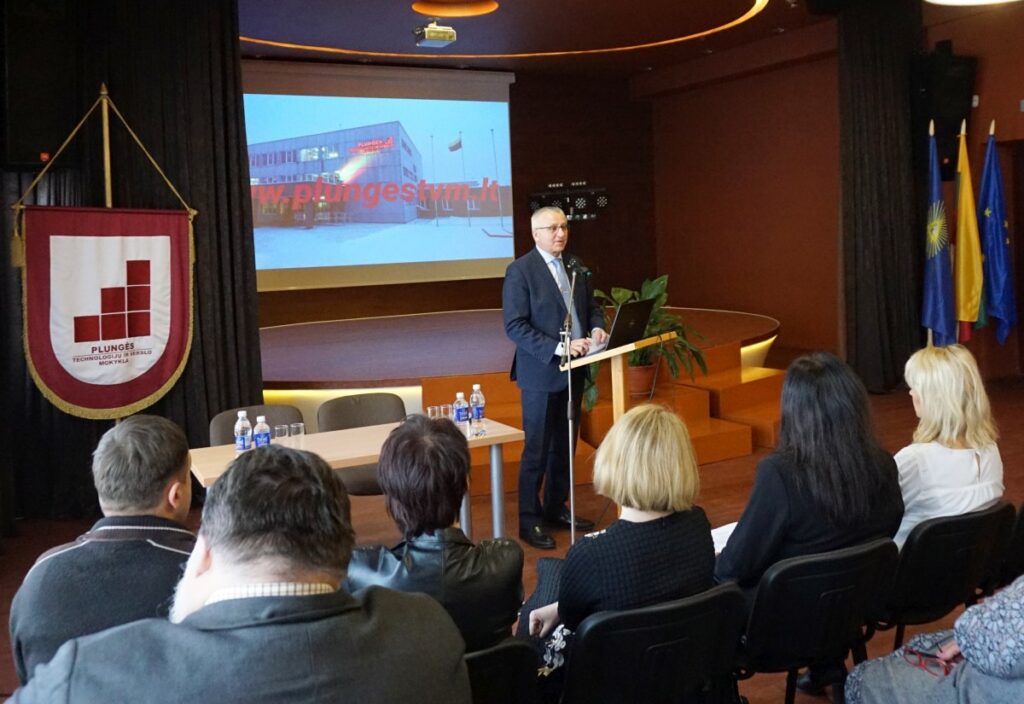 Vyko mokslinė konferencija „Priklausomybė – liga“