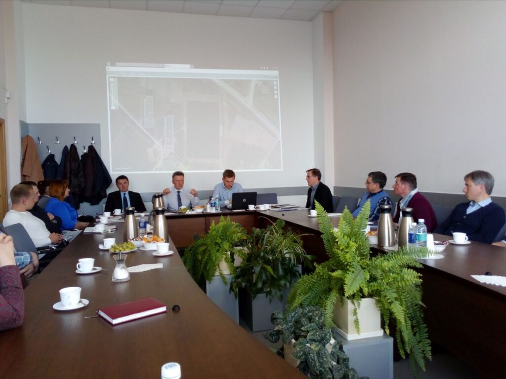 Per Mero pusryčius kalbėta apie gegužę Plungėje prasidėsiančią tunelio statybą