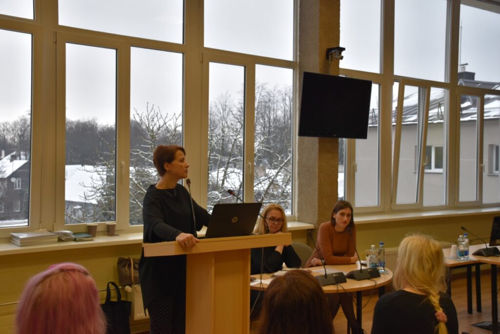 Diskutavo, kaip sukurti palankią šeimai aplinką