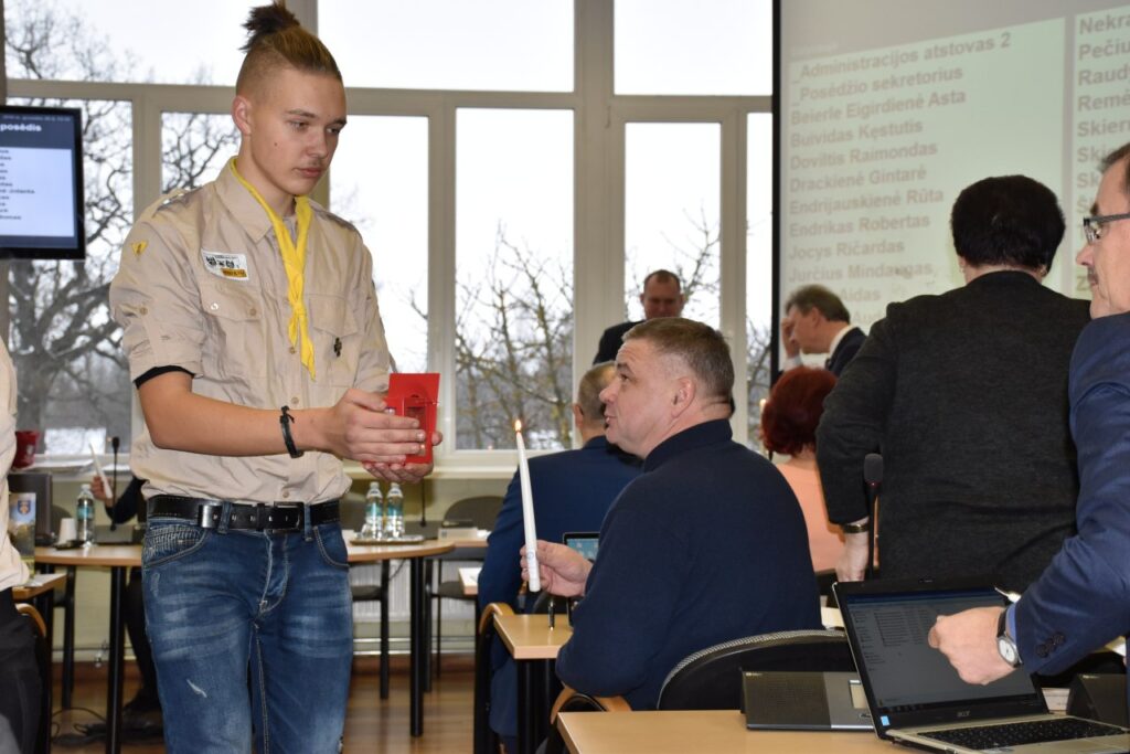 Į Plungės savivaldybę atkeliavo Betliejaus ugnis