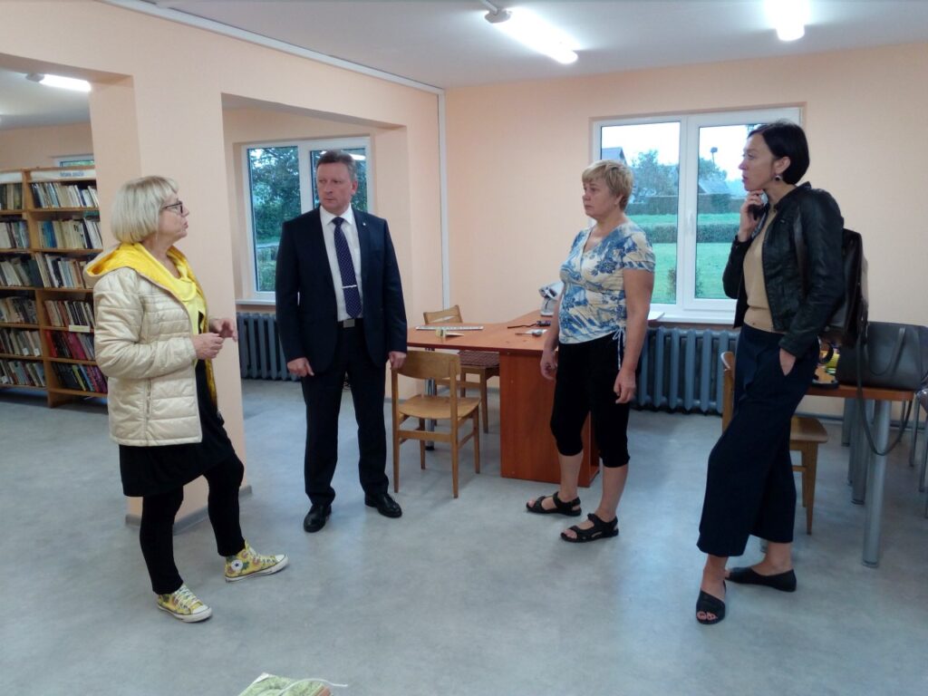 Į Didvyčių daugiafunkcįcentrą persikėlė kaimo biblioteka