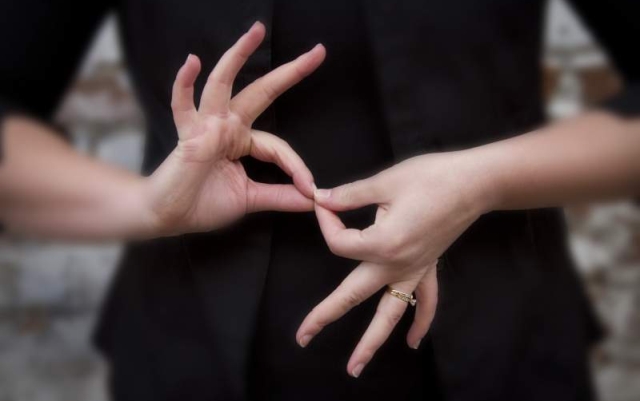 Informacija klausos negalią turintiems asmenims