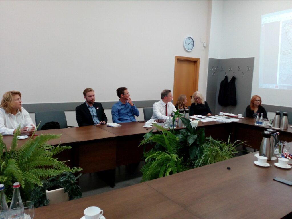 Per Verslo pusryčius – apie žiedines sankryžas ir sporto komplekso projektą