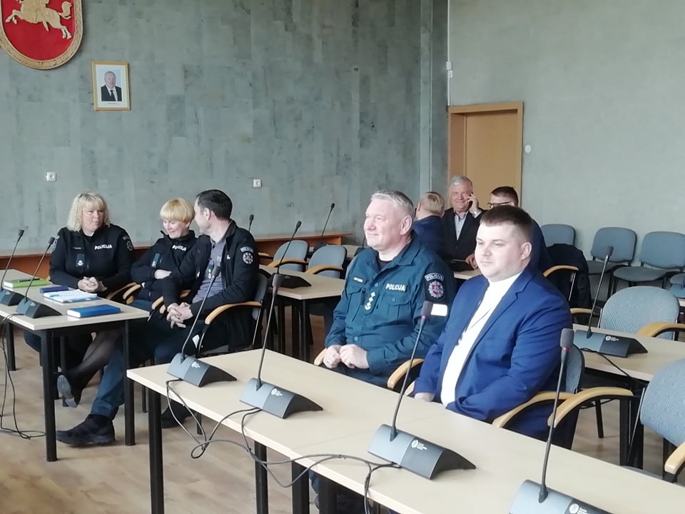 2022-05-19 Klaipėdos VPK viršininkas A. Motuzas susitiko su Plungės rajono savivaldybės vadovais, administracijos darbuotojais ir seniūnais