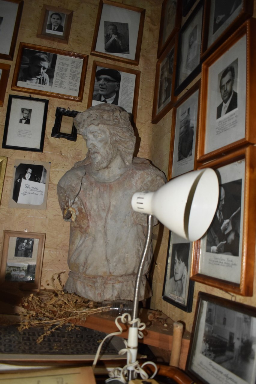 2022-08-30 Konstantinui Bružui - 110, Žalioji trobelė