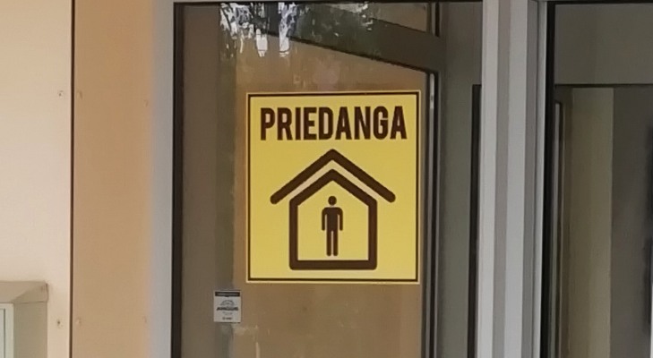 Specialiuoju priedangos ženklu pažymėta 12 rajono statinių