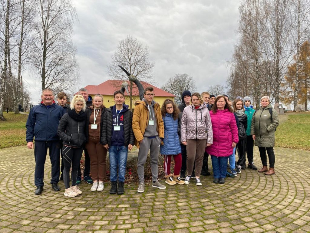 Plungės specialiojo ugdymo centro grupė mokinių su mokytojais 2022 lapkričio 7–11 dienomis dalyvavo Tarptautiniame Erasmus+ projekte „Kultūrinė patirtis skirtingose šalyse“ Latvijoje, Smiltenes mieste