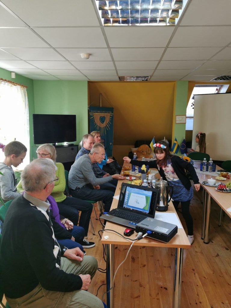 Vaikų globos agentūra „Cyrulis“ ir skautų organizacija sulaukė dovanų ir paramos iš Švedijos organizacijos „Vanner emellan“ („Draugas draugui“)