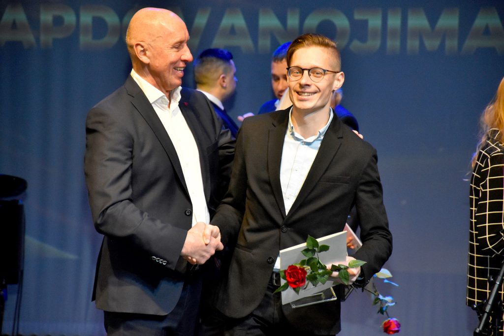 Plungės rajono geriausių sportininkų apdovanojimai 2022-12-15. Geriausiu 2022 m. Plungės rajono sportininku pripažintas Andrius Preibys