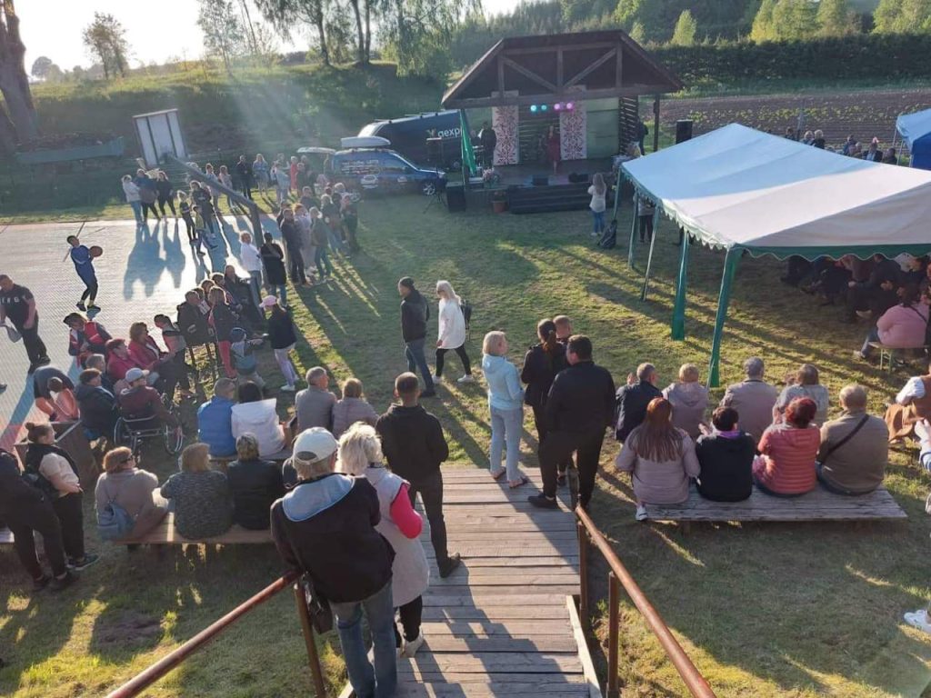 Bendruomeninės veiklos rėmimas 2022 m. Asociacija Babrungo seniūnijos šeimų bendruomenė „Tėviškė“, projektas Kalbėkime-girdėkime-matykime-dalinkimės