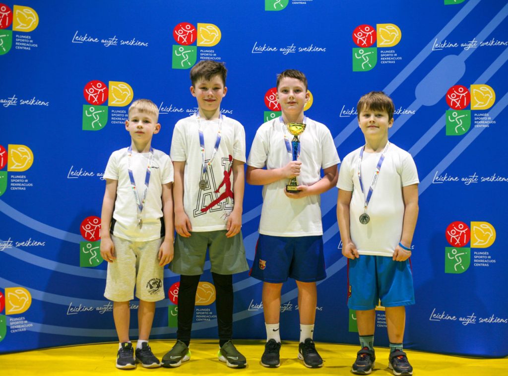 Krepšinio 3x3 turnyras Valstybės atkūrimo dienai paminėti, plungiškių komanda „Žalgiris“ (Jokūbas Marcinkevičius, Rokas Bagdonas, Eimantas Laučys ir Arijus Jokūbas Čižauskas)