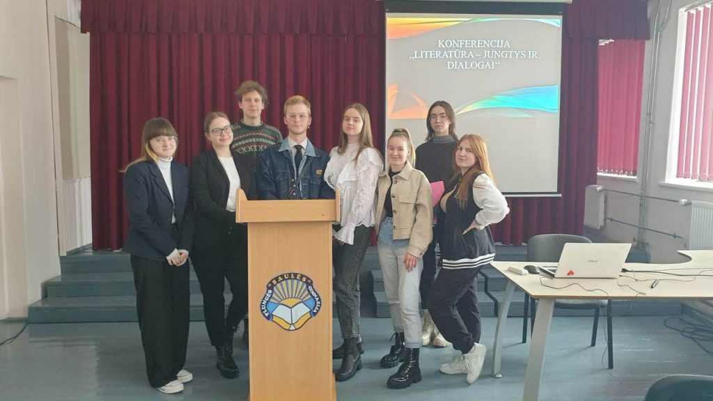 Lietuvių kalbos dienų renginiai Plungės „Saulės“ gimnazijoje. Konferencija „Literatūra: dialogai ir jungtys“, skirta Lietuvių kalbos dienoms. Kovo 10 d.