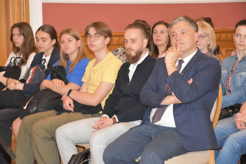 2023-05-24 Plungėje sulaukta tradiciniu tapusio Kauno klinikų medikų „desanto“