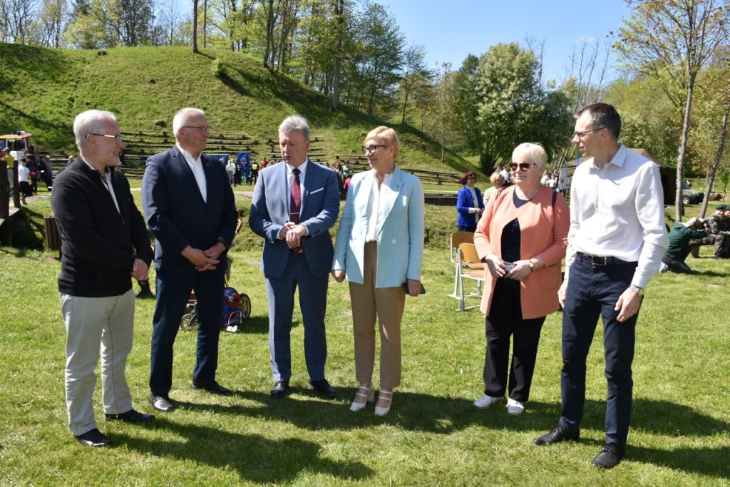 2023-05-12 II respublikinis kareiviškos košės virimo čempionatas, skirtas partizanų pagerbimo, kariuomenės ir visuomenės vienybės dienai paminėti