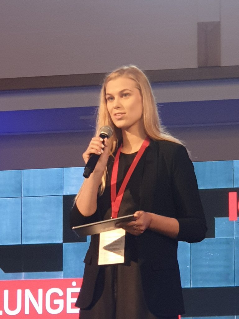 Plungės miesto šventė pradėta itin svariu ir reikšmingu renginiu – IQ žurnalo ir Plungės rajono savivaldybės organizuotu ekonomikos forumu „Plungė 2023: investicijos į tvarią ir inovatyvią pramonę“.