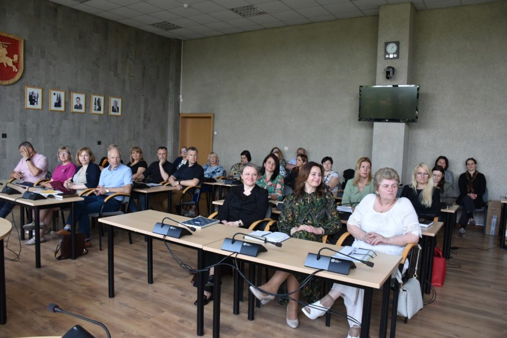 „Tūkstantmečio mokyklos“ programa. Pristatymo ir aptarimo akimirkos