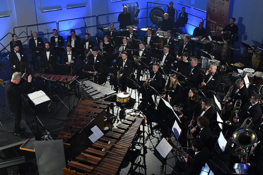 Birželio 16-18 dienomis Plungėje vyko miesto šventės ir pučiamųjų orkestrų festivalio renginiai. Plungės kultūros centro iniciatyva į Plungę suvyko per 700 muzikantų, šokėjų ir dainininkų iš visos Lietuvos, kad miestas suskambėtų itin garsiai.