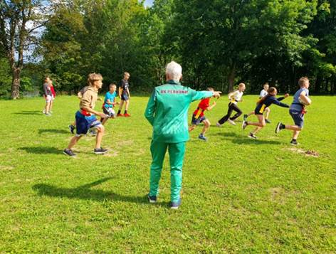 Plungės akademiko Adolfo Jucio progimnazija, dieninė vasaros stovykla „Judėjimo džiaugsmas“, kurią remia Plungės r. savivaldybės vaikų ir jaunimo socializacijos (vasaros stovyklos) programa