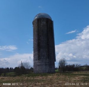 Bokštas, esantis Šateikių sen., Narvaišių k.