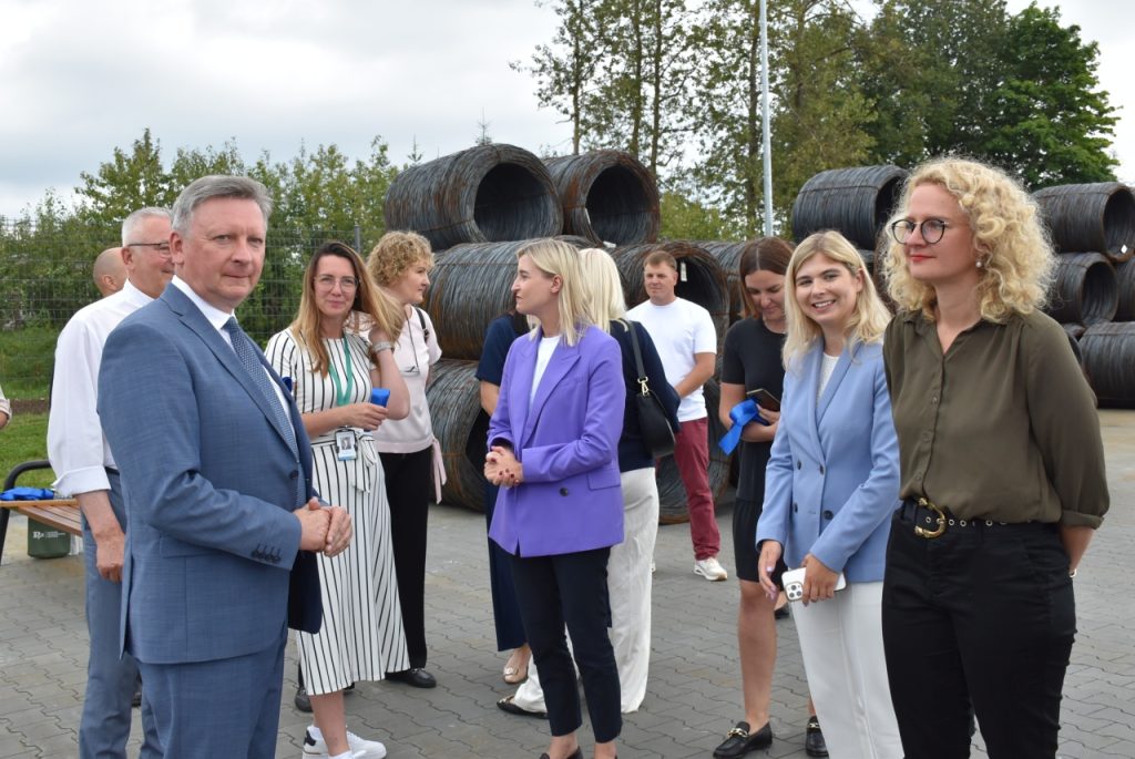 2023-08-18 Ekonomikos ir inovacijų ministrė Aušrinė Armonaitė su komanda