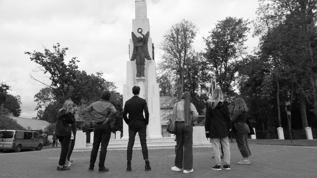 Šiuolaikinių menų festivalis ,,Eksperimetinės meno jungtys“