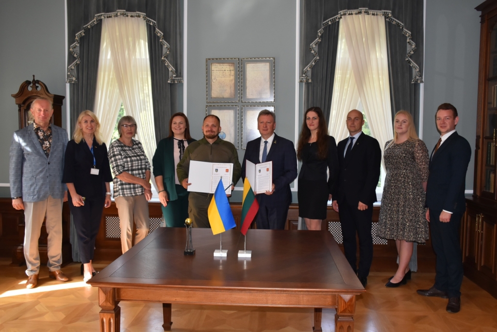 2023-09-08 Plungė ir Konotopas pasirašė bendradarbiavimo sutartį