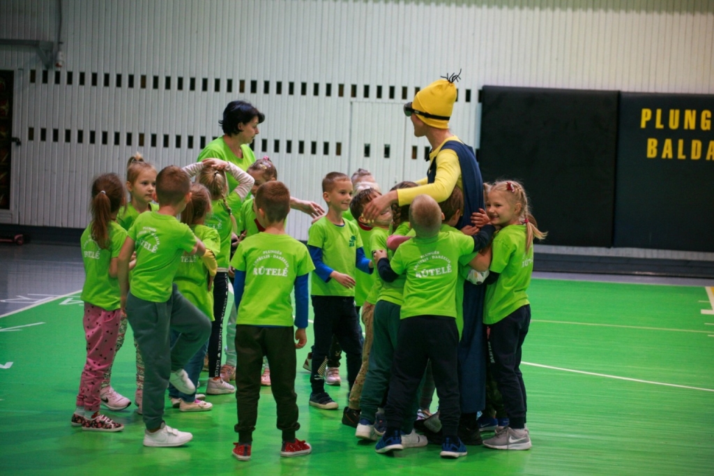 Plungės sporto ir rekreacijos centras, Plungės miesto darželinukų sporto šventės akimirkos