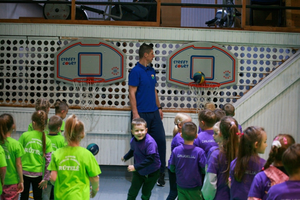 Plungės sporto ir rekreacijos centras, Plungės miesto darželinukų sporto šventės akimirkos