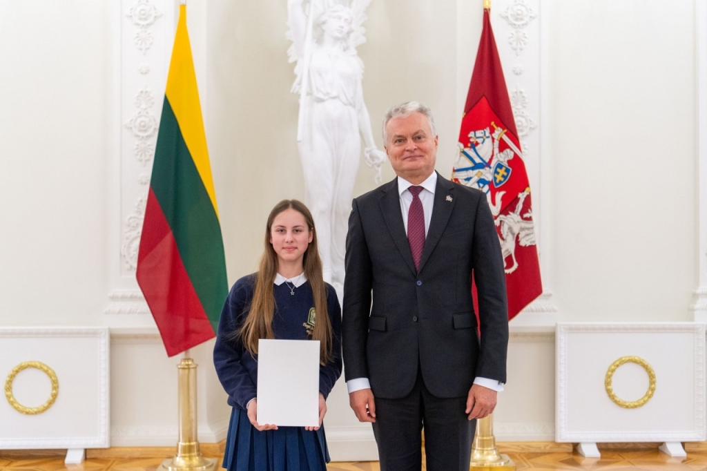 Aistę Laurinaitytę sveikino šalies Prezidentas Gitanas Nausėda