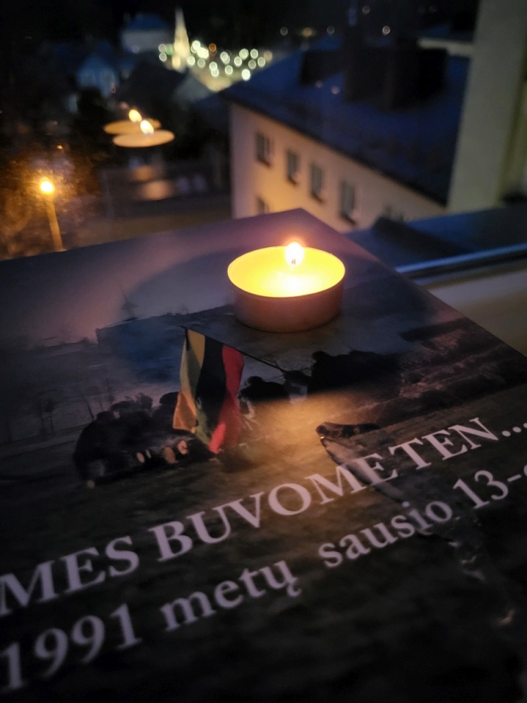 Pilietinė akcija „Pergalės šviesa“