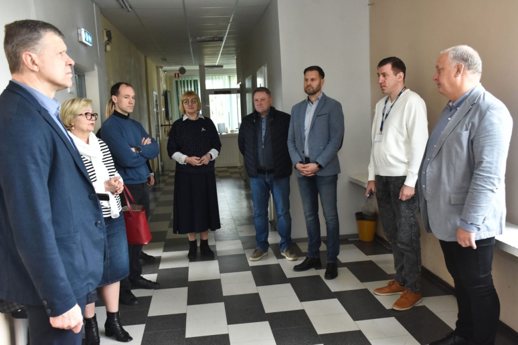 Tarybos narė V. Bondauskienė kalbėjo apie problemą - didėjantį elektroninių cigarečių vartojimą