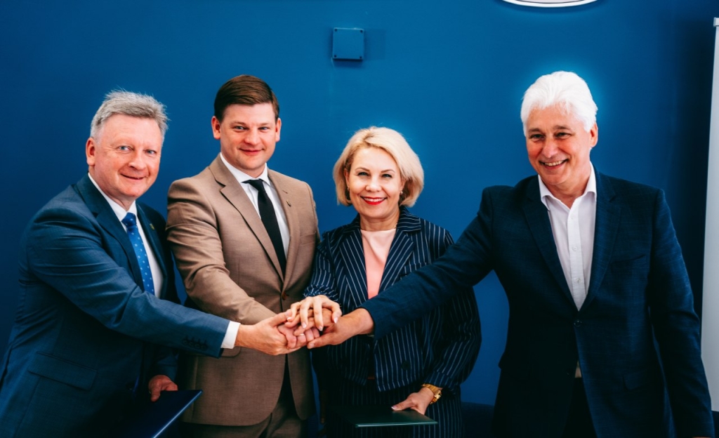 Susitarimą pasirašė Plungės, Telšių, Mažeikių ir Rietavo merai
