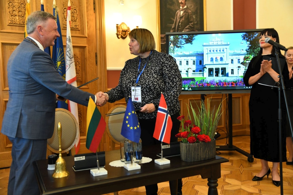 Atnaujinta sutartis tarp Plungės ir Bjerkreimo