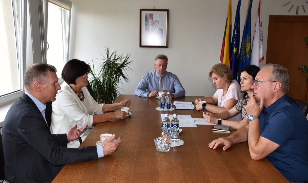 Plungės rajono savivaldybės ir SEB banko atstovų susitikimas