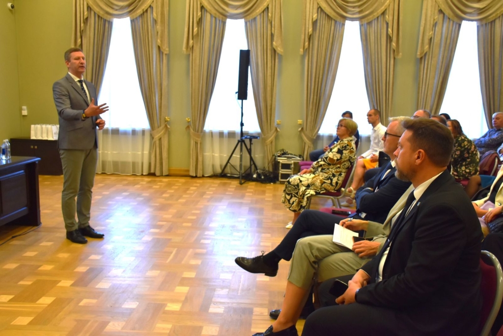 Ministro Simono Kairio pranešimas