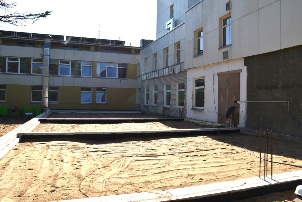 Priestato pamatai jau išpilti