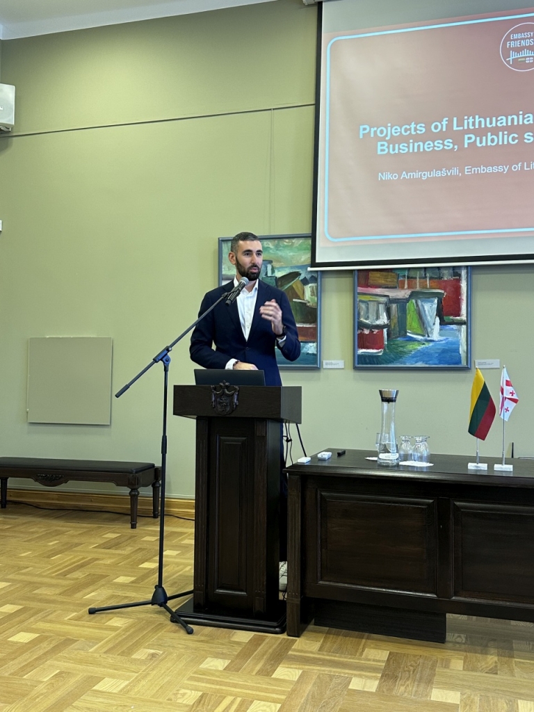Kartvelų draugystės ambasados direktorius Niko Amirgulašvili