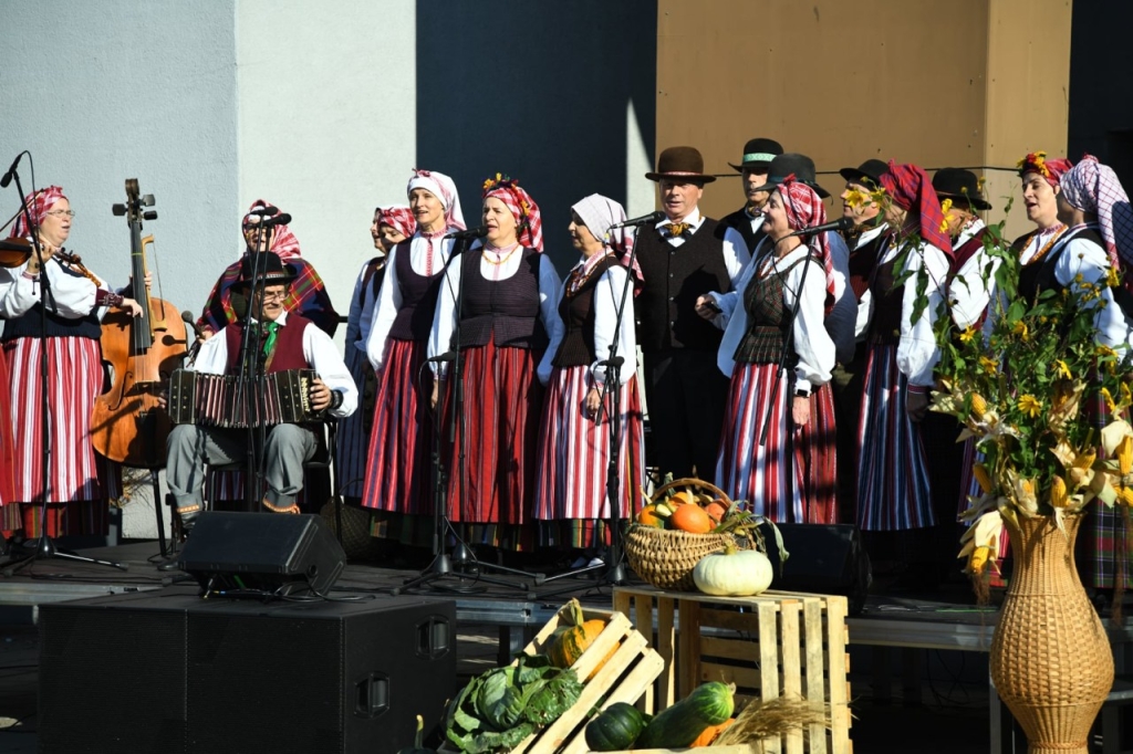 Scenoje – folkloro ansamblis „Gondinga“