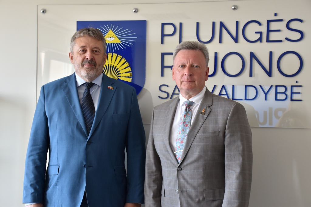 Ambasadorius Alešas Opata ir Savivaldybės meras Audrius Klišonis