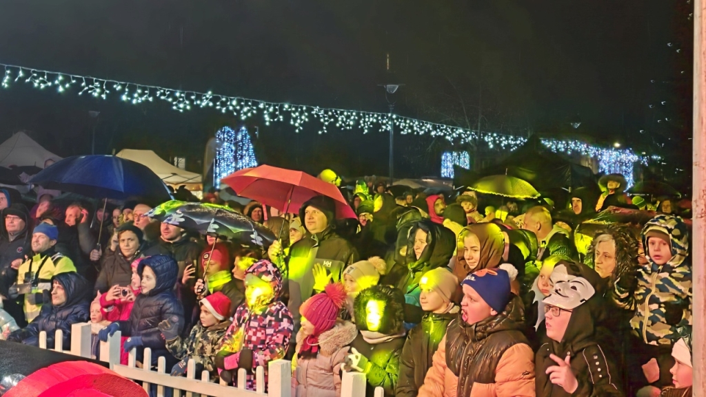 Plungiškiai aikštėje