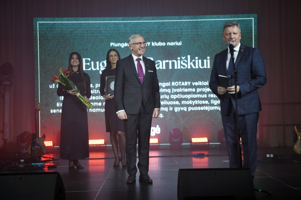 Apdovanojamas Eugenijus Barniškis