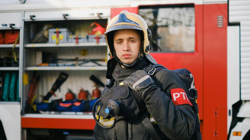 Ugniagesys uniformuotas