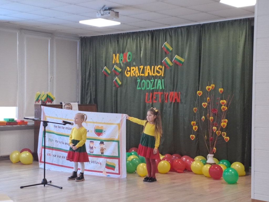 Lietuvos valstybės atkūrimo ir lietuvių kalbos dienoms paminėti skirti renginiai Žemaičių Kalvarijoje