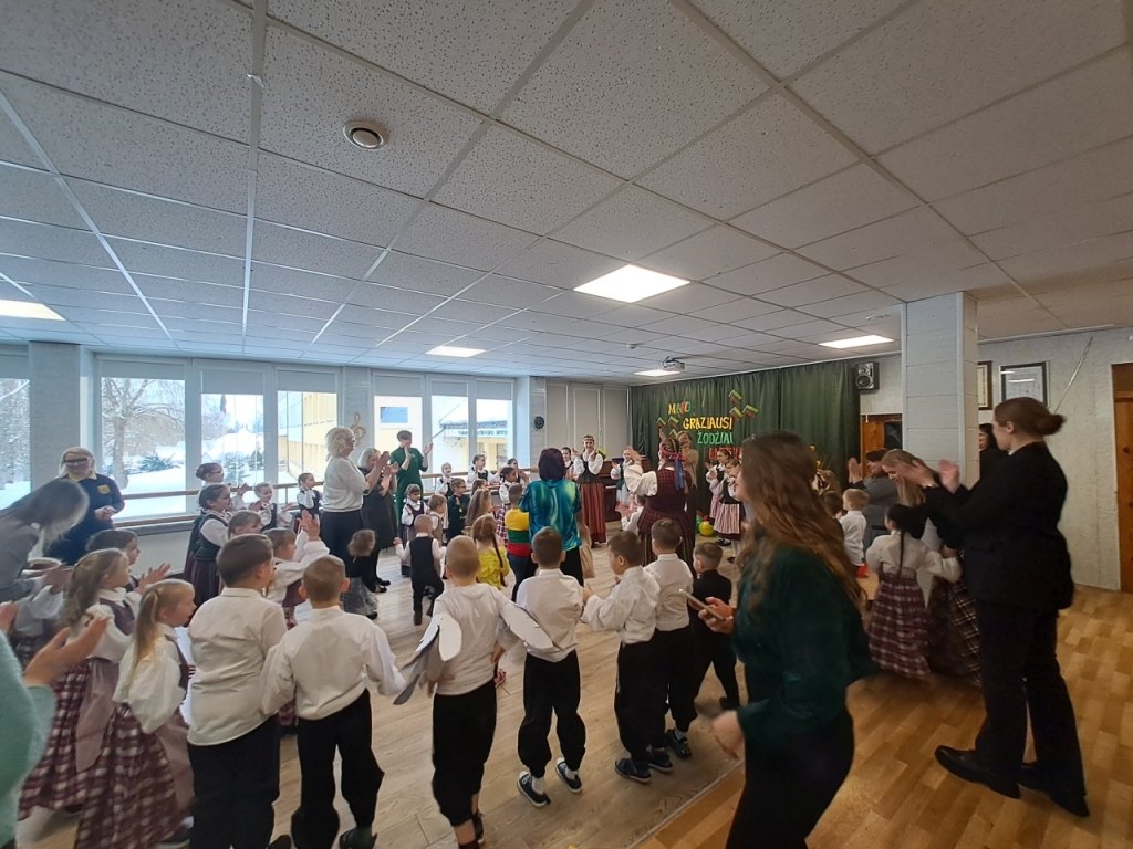 Lietuvos valstybės atkūrimo ir lietuvių kalbos dienoms paminėti skirti renginiai Žemaičių Kalvarijoje