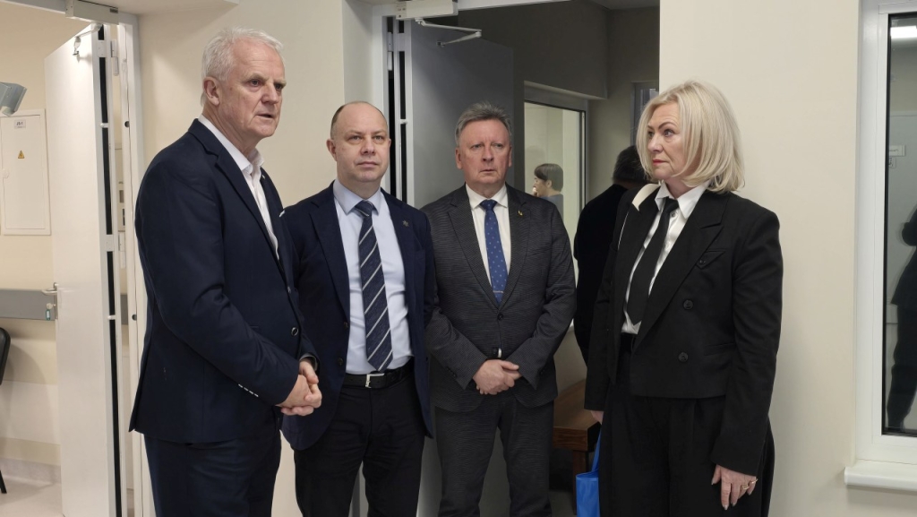 Iš kairės: Remigijus Mažeika, Aurelijus Veryga, Audrius Klišonis, Regina Kvedarienė