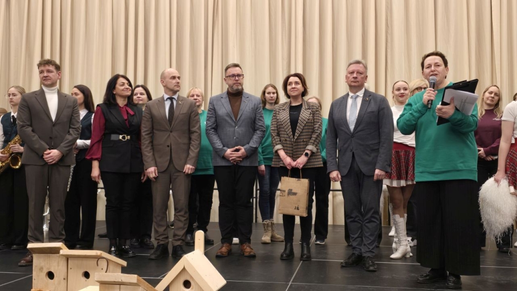 Karjeros dienos dalyvius sveikina savivaldybės vadovai