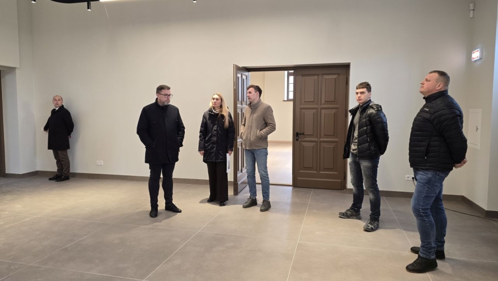 Savivaldybės, muziejaus ir rangovo atstovai